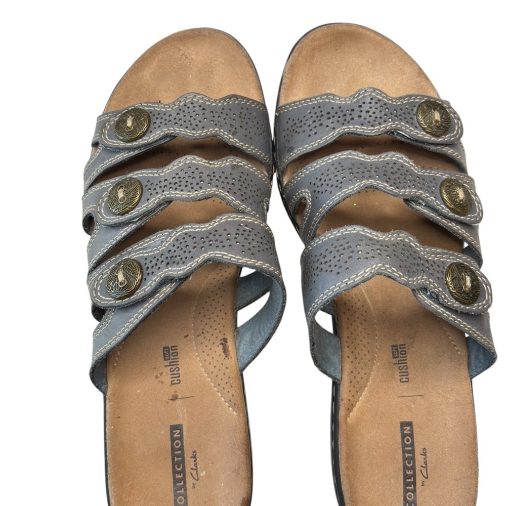 Clarks Soft Cushioned Leisa Taupe Leather Strap SlipOn Sandals Sz 9.5 Adjustable - Picture 6 of 10